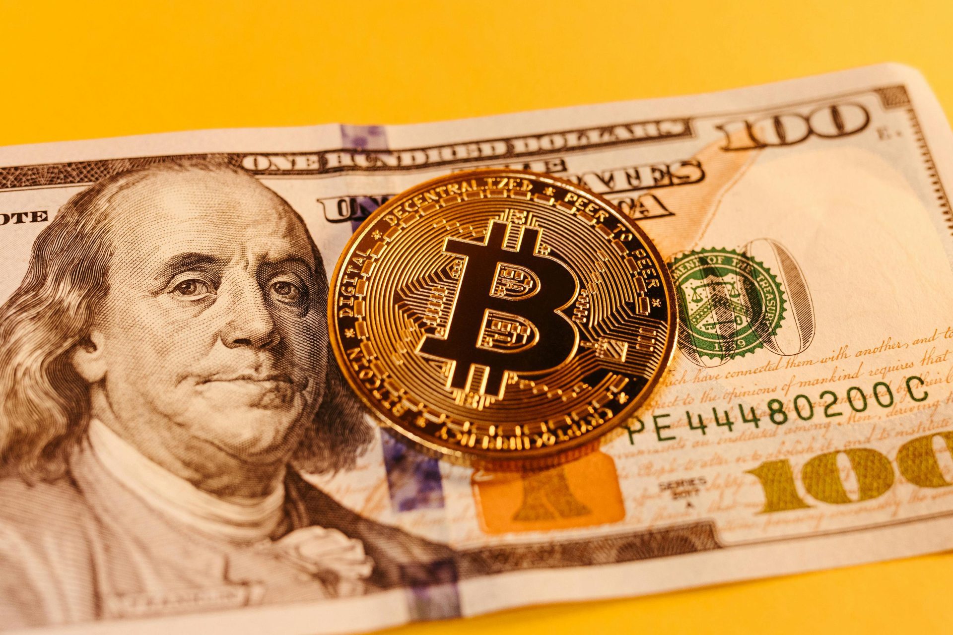 Goldman Sachs Ceo: Bitcoin Is Unlikely To Dethrone The Us Dollar
