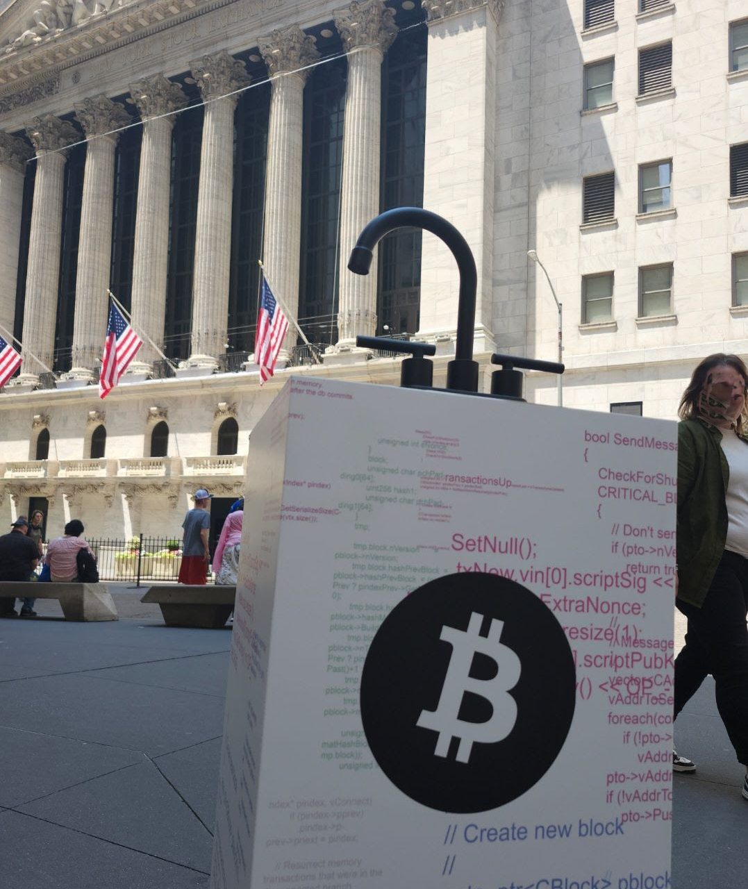 Bitcoin Faucet’S 15Th Anniversary: Nyse Sculpture Unveiled