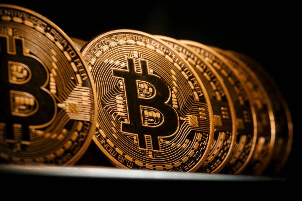 Bitcoin Plummets Below $104K, Yet Spot Etf Demand Soars