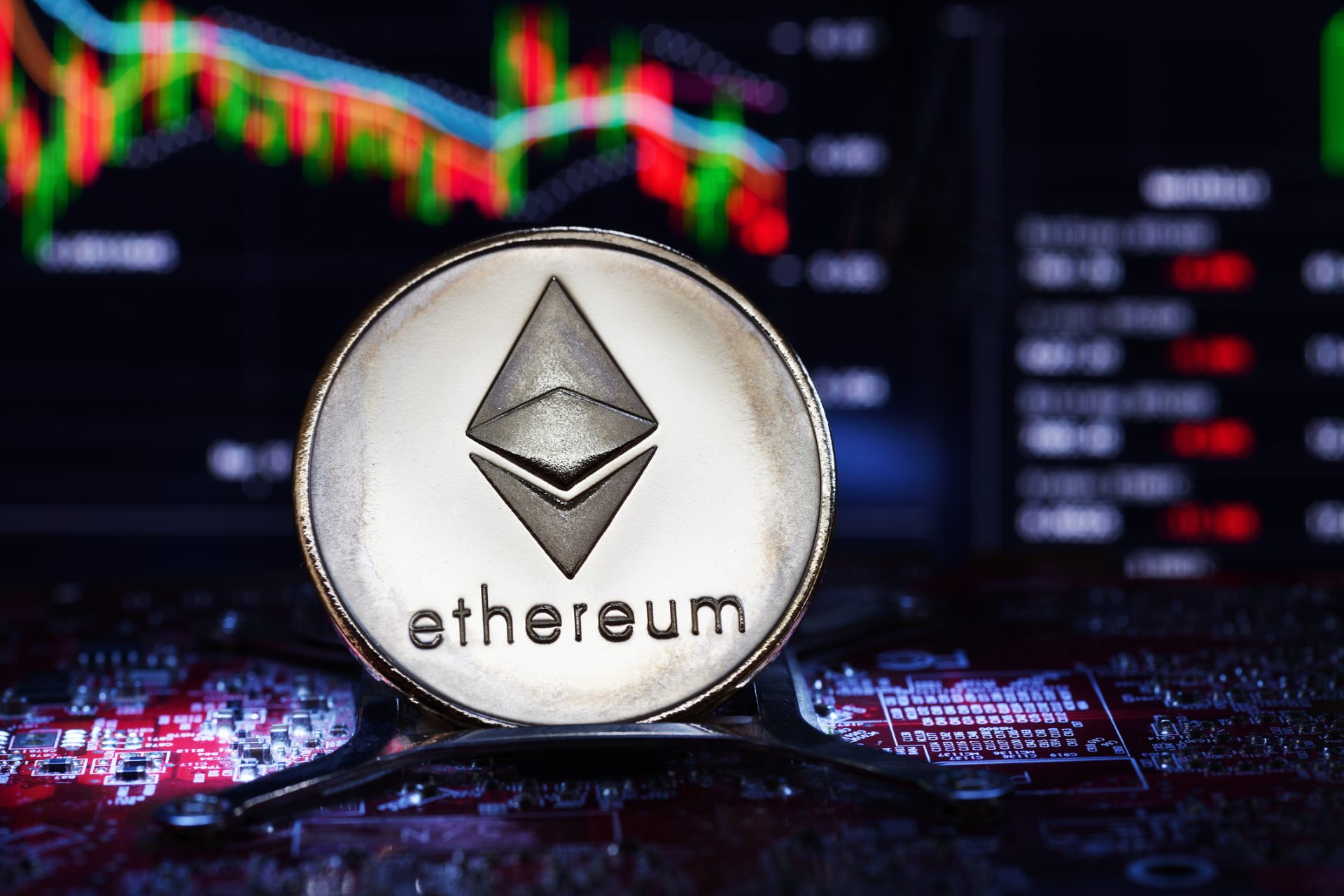 Ethereum’S Downtrend: Market Experts Spot Bearish Signals