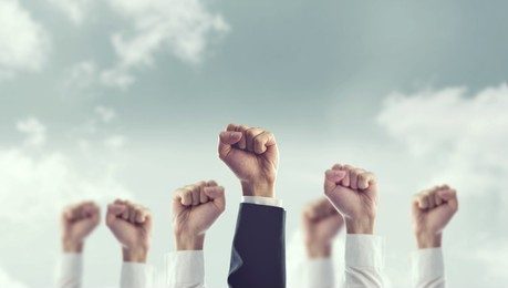 Coinbase Gains Strong Support From Paradigm And Industry Leaders In Sec Battle