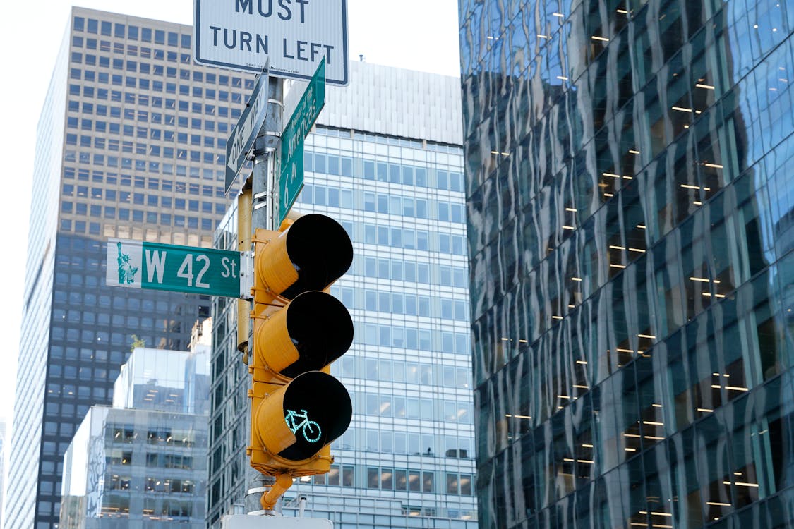 Forget Wall Street, Uniswap Is The New Trading King With $2 Trillion Crown-Bitrabo Forget Wall Street, Uniswap Is The New Trading King With $2 Trillion Crown