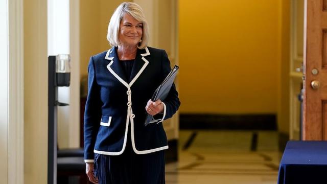 Senator Lummis Challenges Us Crackdown On Crypto Market, Vows To Protect Investor’s Rights