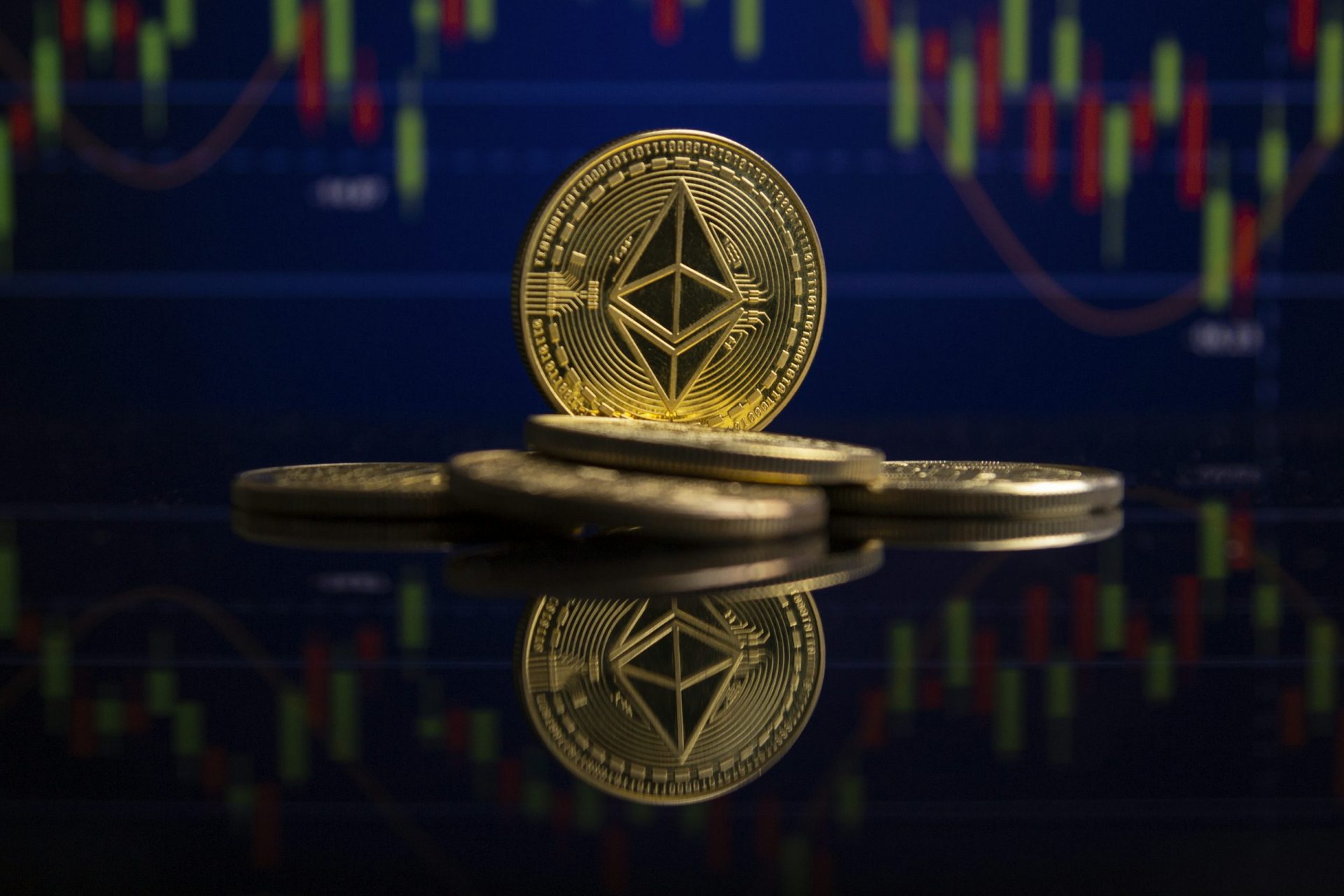 Similar Trend Between Spot Ethereum Etfs And Spot Bitcoin Etfs Highlighted By Market Expert-Bitrabo Similar Trend Between Spot Ethereum Etfs And Spot Bitcoin Etfs Highlighted By Market Expert
