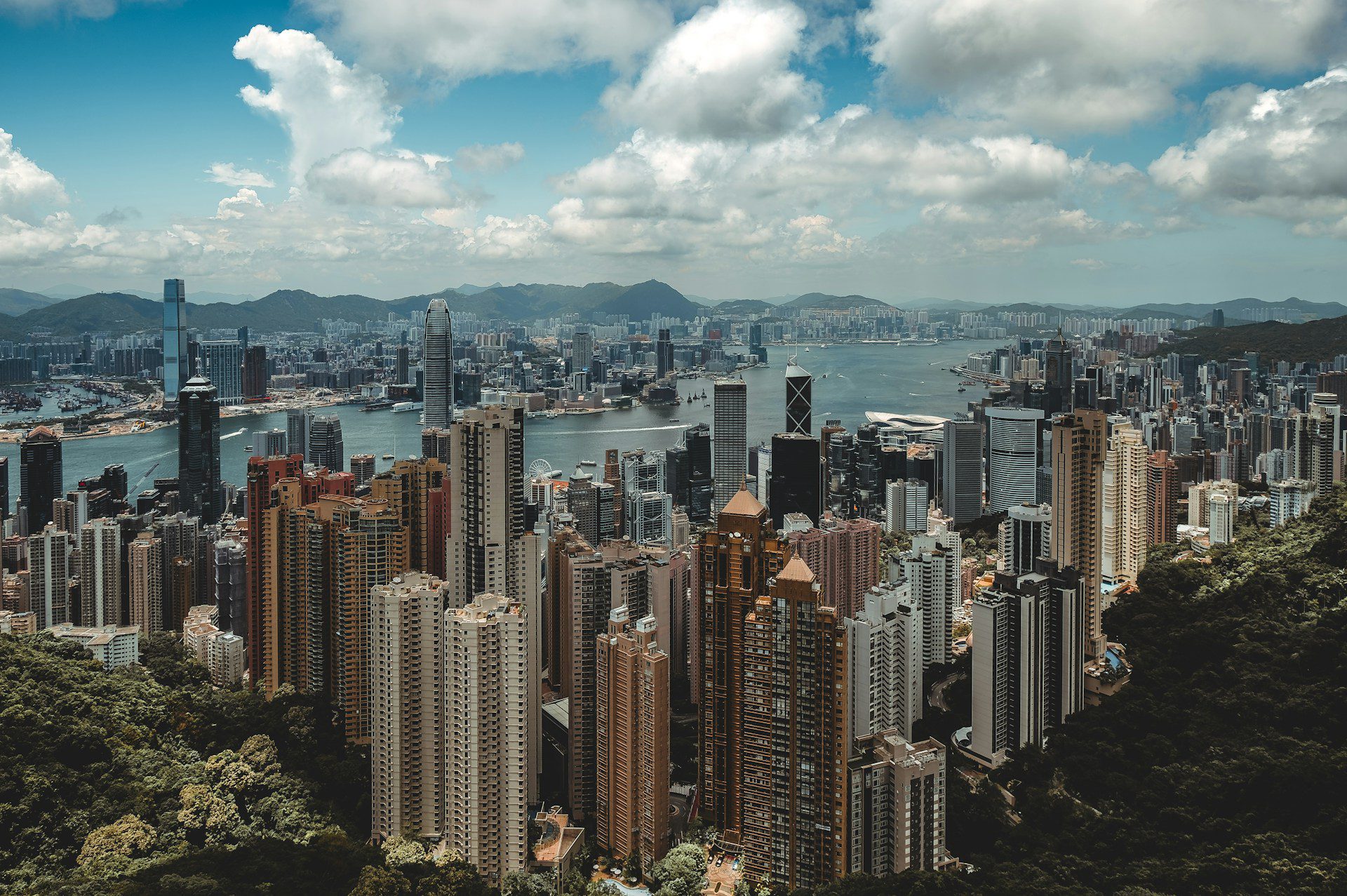 Hong Kong'S Regulatory Watchdog Targets Crypto Companies Masquerading As Banks-Bitrabo Hong Kong’S Regulatory Watchdog Targets Crypto Companies Masquerading As Banks