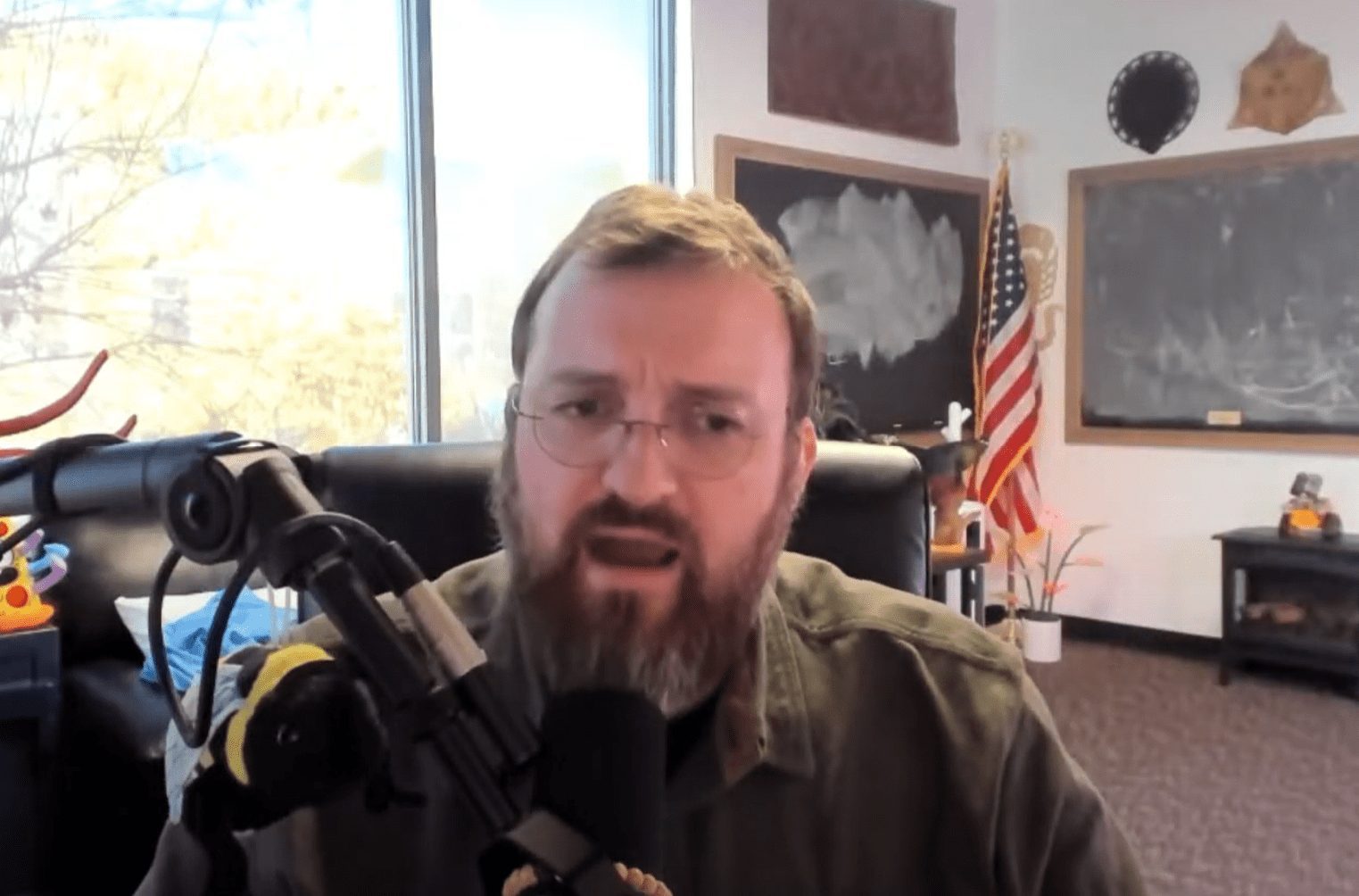 Cardano Faces Turbulence: Hoskinson Responds To Whistleblower Claims