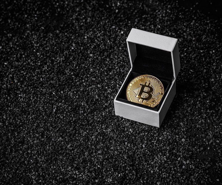 Coinbase Clo Calls Out Sec