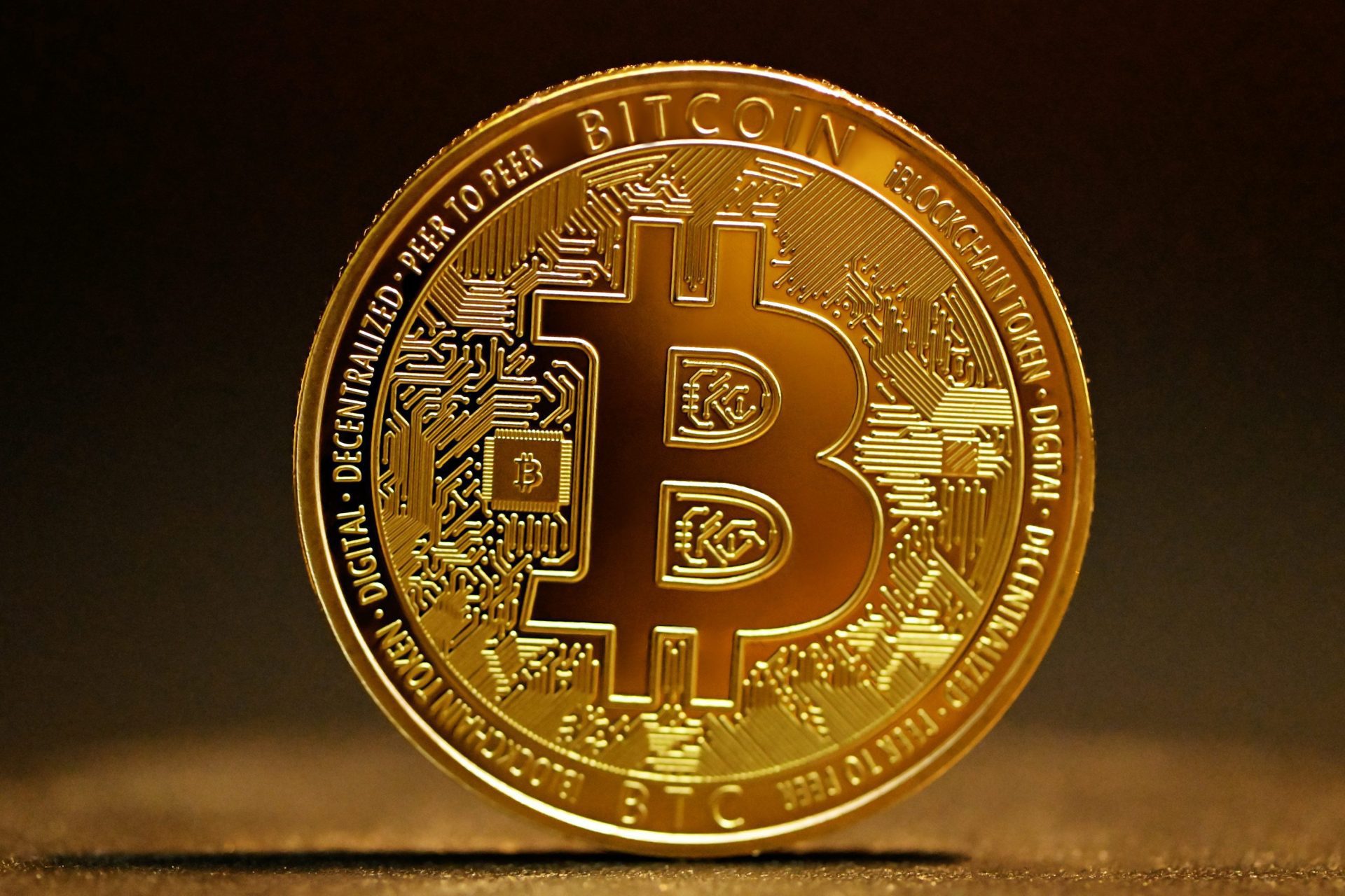 Bitcoin Consolidates Before Explosive Rise To $106K-$110K