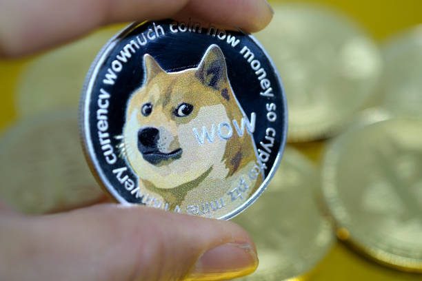 Dogecoin Poised For Action? Chart Signals Potential Uptrend