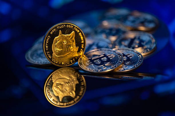 Dogecoin Price Decline: Analyst Reveals Forthcoming Eoy Targets